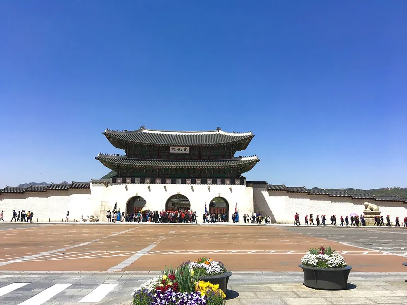 Tor Gwanghwamun und Gwanghwamun-Platz