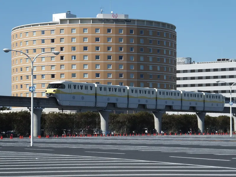 Bayside hotels in Maihama and the Disney Resort Line